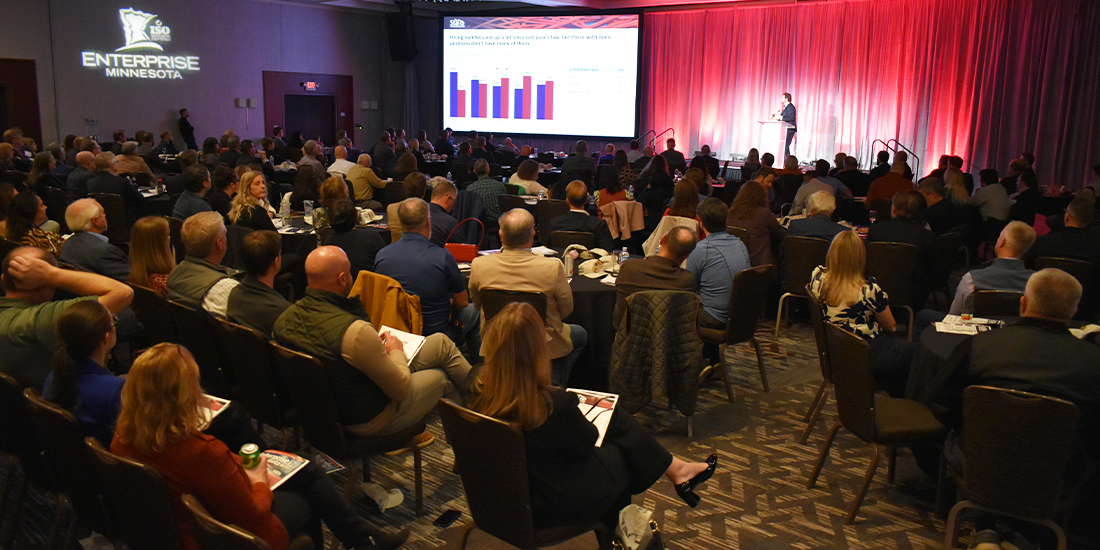 SOM 2025 - Rob Autry presenting to full house crowd
